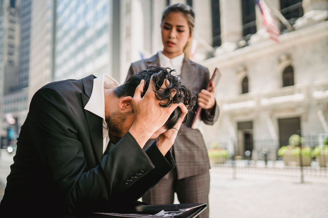 Temukan cara mengendalikan emosi dengan mudah agar kamu tidak gampang terpancing dan hidup lebih tenang setiap hari!