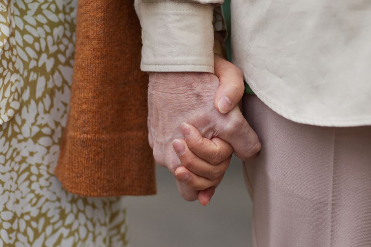 Yuk, intip rahasia pernikahan awet agar selalu romantis dan harmonis sampai kakek nenek!
