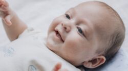 Yuk, pelajari cara menjaga komunikasi yang baik agar terhindar dari risiko perceraian setelah anak lahir demi keharmonis
