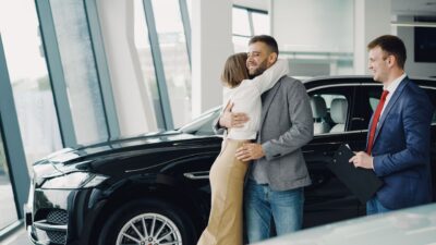 Tips Membeli Mobil dengan Gaji Pas-pasan