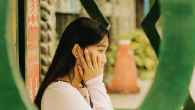 Yuk, temukan cara merawat kesehatan mentalmu agar tetap tenang dan kuat menghadapi berbagai situasi tanpa kehilangan jat