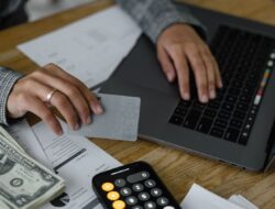 Gaji Cepat Ludes? Hindari Kesalahan Budgeting Bulanan Ini!