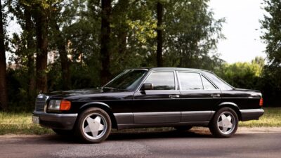 Mobil Mewah Favorit Komunitas Gaya Hidup Old Money