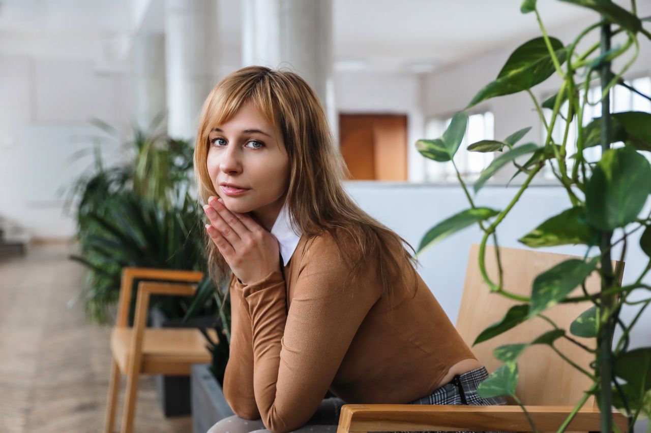 Susah ngobrol? Ini cara membangun komunikasi dengan orang introvert! — Featured