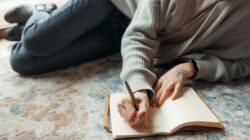 Terbongkar! Manfaat Journaling Buat Emosi Lebih Tenang