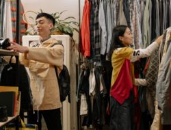 Thrifting Pakaian Modis Bisa Bikin Kamu Tampil Elegan, Ini Triknya Tanpa Kuras Dompet!