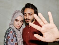 Ucapkan Kalimat Ajaib Ini untuk Menghentikan Pertengkaran Pasangan Seketika!