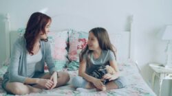 Sadis Banget! 5 Kesalahan Pola Pengasuhan Bahaya Ini Diam-Diam Bikin Mental Anak Hancur Lebur!